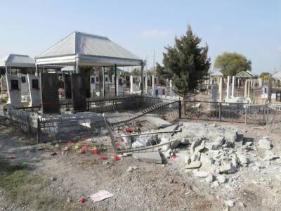 Азербайджан заявил об ударе по кладбищу, где проходили похороны - gordonua.com - Армения - Азербайджан - Нагорный Карабах - район Тертерский
