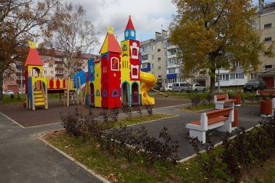 В этом году в Сахалинской области отремонтировали уже 190 дворов - sakhalin.info - Сахалинская обл. - Невельск