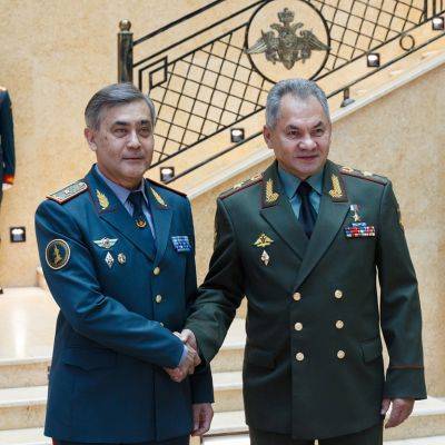 Нурлан Ермекбаев - Шойгу проводит в Казахстане встречу с военно-политическим руководством - eadaily.com - Россия - Казахстан