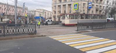 В Челябинске на площади Революции открыли временный наземный переход - nakanune.ru - Челябинск