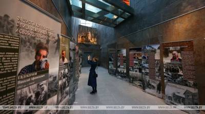 ФОТОФАКТ: Экспозиция "Кто ты, народ рома?" открылась в музее истории ВОВ - belta.by - Белоруссия - Германия - Минск