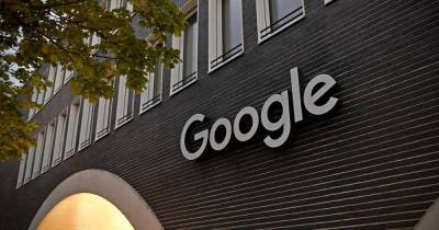 Голосовой помощник Google научился находить песни по насвистыванию - ren.tv - Москва