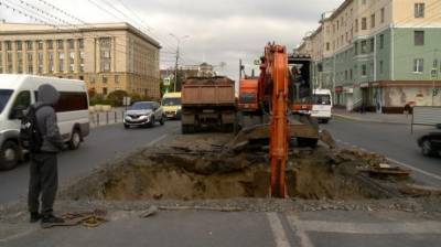 На улице Кирова в Пензе началась замена колодца ливневки - penzainform.ru - Пенза