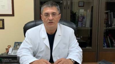 Александр Мясников - Доктор Мясников объяснил появление хронического кашля - politros.com - Москва