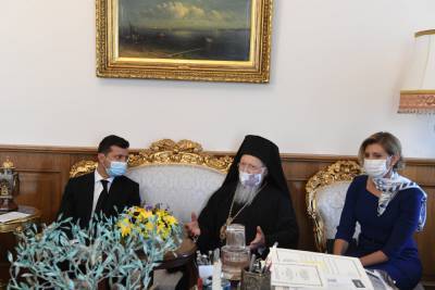 Владимир Зеленский - Петр Порошенко - патриарх Варфоломей - Андрей Ермак - Зеленский идет тропой Порошенко: на Украину пригласили Варфоломея - news-front.info - Украина - Турция