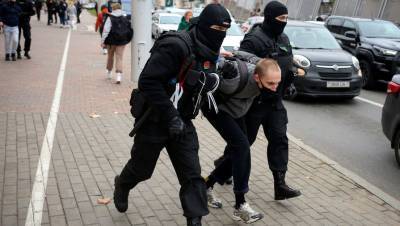 Александр Лукашенко - Ольга Чемоданова - В Белоруссии задержали 58 митингующих за прошедший день - gazeta.ru - Белоруссия