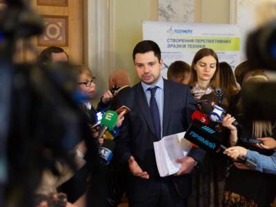 Владимир Зеленский - Александр Качура - Ответы украинцев на опрос Зеленского будут иметь политические последствия – Качура - gordonua.com