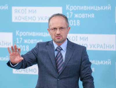 Роман Бессмертный - Бывший посол Украины заявил, что Крым можно вернуть с помощью Беларуси - news.bigmir.net - Украина - Киев - Крым - Белоруссия - Минск - Посол