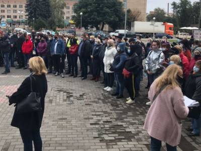 В Черкасской области протестовали против карантинных ограничений - golos.ua - Черкасская обл.