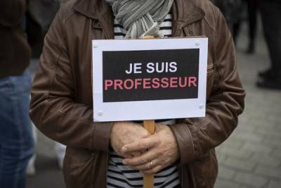 Во Франции - Убийца учителя во Франции предлагал школьникам деньги за информацию о своей жертве - argumenti.ru - Франция - Конфлан-Сент-Онорин