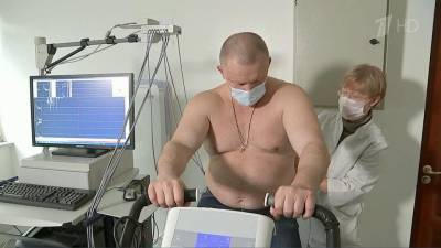 Стал известен новый симптом заболевания коронавирусом, а у переболевших возможны проблемы с сердцем - 1tv.ru - Англия