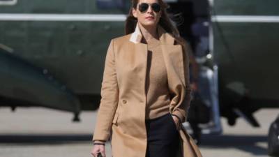 Дональд Трамп - Джо Байден - Трамп идет на карантин из-за болезни своей советницы - ru.espreso.tv - Украина - шт. Миннесота