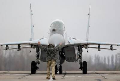 Avia.pro: у воюющей с Азербайджаном Армении остались всего 4 боеспособных истребителя - argumenti.ru - Армения - Азербайджан - Ереван