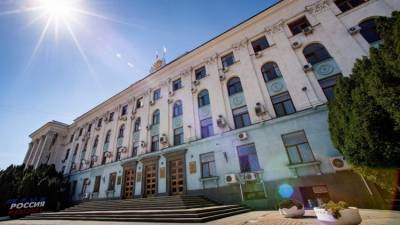 Сергей Карпов - Александр Остапенко - Социолог о "кадровой чехарде" в Крыму: "надо менять не министров" - crimea.ria.ru - Крым - Симферополь