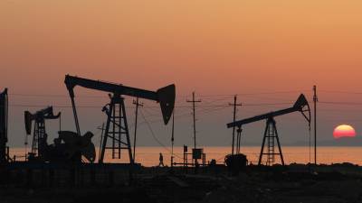 Эксперт объяснил снижение цен на нефть более чем на 4% - russian.rt.com - Китай - США - Венесуэла