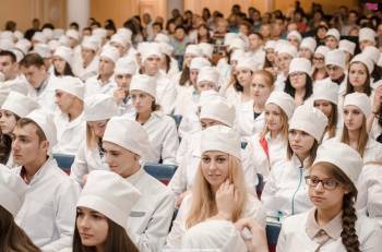 Студенты выпускных курсов Бухарского мединститута 2 октября начали учебу в традиционном режиме - podrobno.uz - Узбекистан - Ташкент