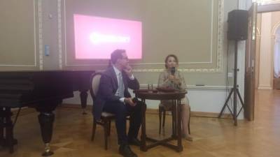 В Доме журналистов прошла встреча с исполнительным директором Ассоциации выпускников СПБГУ Александром Архиповым - piter.tv