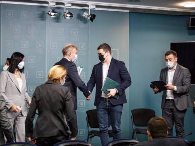 Михаил Федоров - Минцифры: Microsoft выделит 500 миллионов долларов на развития облачных сервисов в Украине - golos.ua - Украина
