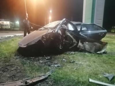 В кузбасском городе после ДТП смяло Toyota, погибли два человека - gazeta.a42.ru - Кемеровская обл. - Прокопьевск
