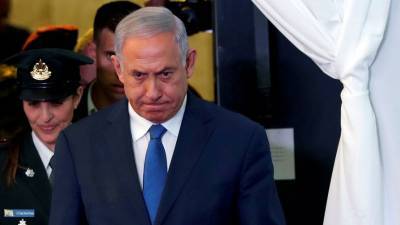 Биньямин Нетаньяху - Стивен Мнучин - Впервые в истории делегация ОАЭ посетила Израиль для подписания договоров - gazeta.ru - США - Израиль - Эмираты - Бахрейн - Тель-Авив