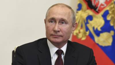 Владимир Путин - Борис Листов - Путин призвал обеспечить доступность банковского рынка для граждан - riafan.ru - Москва - Россия