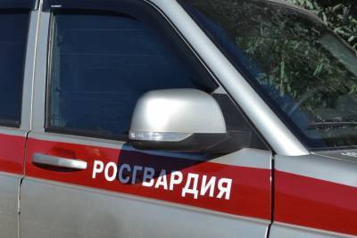 В Улан-Удэ элитный алкоголик без маски чуть не выкрал бутылку вина из магазина - ulan.mk.ru - Улан-Удэ - респ.Бурятия