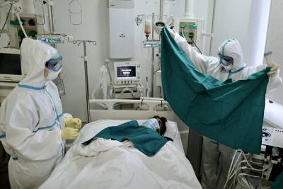 В России за сутки от COVID-19 умерли 317 человек — это новый максимум с начала эпидемии - rtvi.com - Москва - Россия - Санкт-Петербург - Московская обл. - Нижегородская обл.