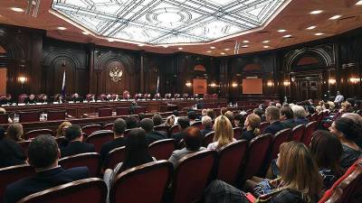 Павел Крашенинников - Крашенинников назвал сроки принятия законов о КС и прокуратуре - iz.ru - Россия