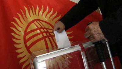 Канат Исаев - В Кыргызстане не смогли назначить дату президентских выборов - informburo.kz - Киргизия