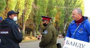 Пикеты против преследования активистов нашли отклик у прохожих в Волгограде - kavkaz-uzel.eu - Волгоград