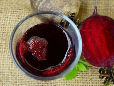 Диетологи раскрыли народный рецепт красивой фигуры: напиток из изюма и свеклы - golos.ua