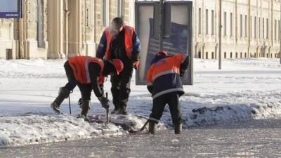 Николай Бондаренко - В Петербурге отмечается нехватка специалистов служб уборки - piter.tv - Санкт-Петербург