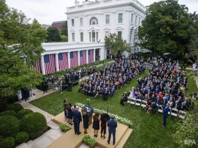 Дональд Трамп - Меланья Трамп - Эми Кони Барретт - CNN выдвинул предположение о том, где заразился Трамп - gordonua.com - США