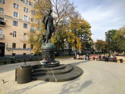 Сергей Есенин - Два памятника Сергею Есенину отреставрируют в Москве в 2021 году - m24.ru - Москва - Строительство