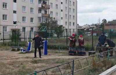 Для бабушек и дедушек в Улан-Удэ устроили концерт - infpol.ru - Улан-Удэ