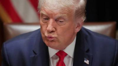 Дональд Трамп - Меланья Трамп - Шон Конли - У Дональда Трампа упал уровень кислорода в крови — причины госпитализации - eadaily.com