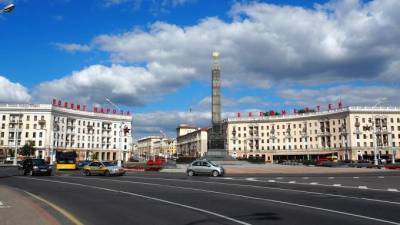 Александр Лукашенко - В центре Минска появилась бронетехника - piter.tv - Украина - Белоруссия - Минск