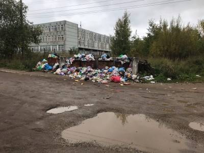 Игорь Гурьев - Реакция в соцсетях: вывоз разобранного автомобиля и мусора, подключение освещения и установка автобусных павильонов - komiinform.ru - Воркуты