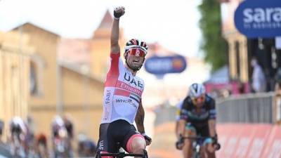Ильнур Закарин - Улисси победил на втором этапе веломногодневки «Джиро Д'Италия» - russian.rt.com - Италия - Дания - Эмираты