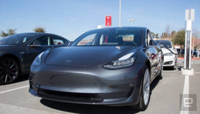 Илона Маску - Tesla разрабатывает систему парковки с видом сверху - fainaidea.com