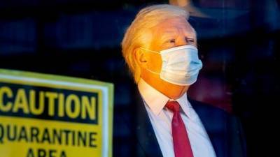 Дональд Трамп - Джо Байден - Лечащийся от COVID-19 Трамп покинул госпиталь ради встречи со сторонниками - 5-tv.ru - США