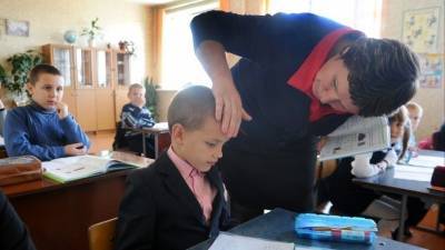 Владимир Путин - «Сработали на отлично»: Путин высоко оценил заслуги учителей в период пандемии - 5-tv.ru - Россия