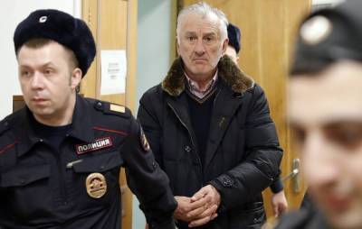 Суд в Ставрополе арестовал экс-сенатора от КЧР Дерева по делу о мошенничестве - tass.ru - Ставрополье - Ставрополь