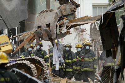 Три человека погибли при обрушении здания в США - trud.ru - США - Техас - Хьюстон