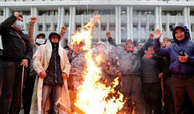 Протестующие в Киргизии захватили крупные золоторудные месторождения - newizv.ru - Киргизия - Джалал-Абадской обл.