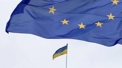 Иван Мезюхо - Политолог объяснил соглашения Украины и ЕС на более чем €300 млн - russian.rt.com - Украина - Киев