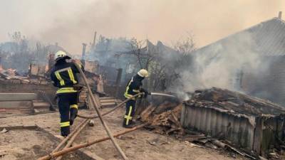 Спасатели ликвидировали девять из 10 основных очагов пожаров на Луганщине - ru.espreso.tv - Украина - район Новоайдарский