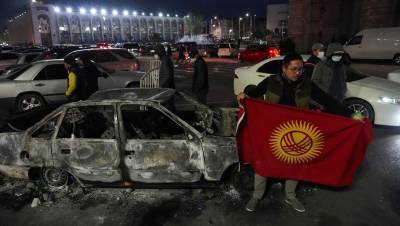 Перемены приходят на волне протеста: устроят ли новые выборы в Киргизии всех - dp.ru - Киргизия