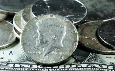 Отказавшись от бумажного доллара, как разносчика заразы, США предлагают серебро - smartmoney.one - США - Америка