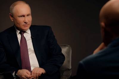 Владимир Путин - Андрей Ванденко - Путин отчитал журналиста за неуместный кашель во время интервью - lenta.ru - Россия